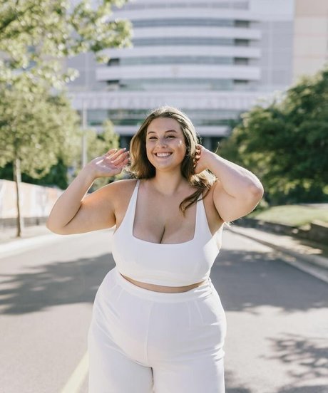 Erin Moore ポルノスター 素敵 写真