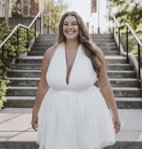 Erin Moore XXXモデル 画像