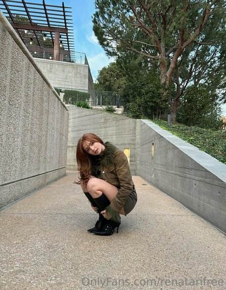 renatarifree アダルト女優 写真