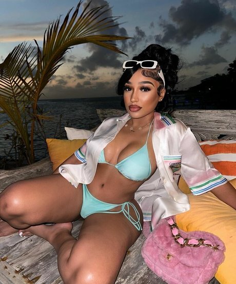 Ella Bandz ポルノスター ベスト 画像