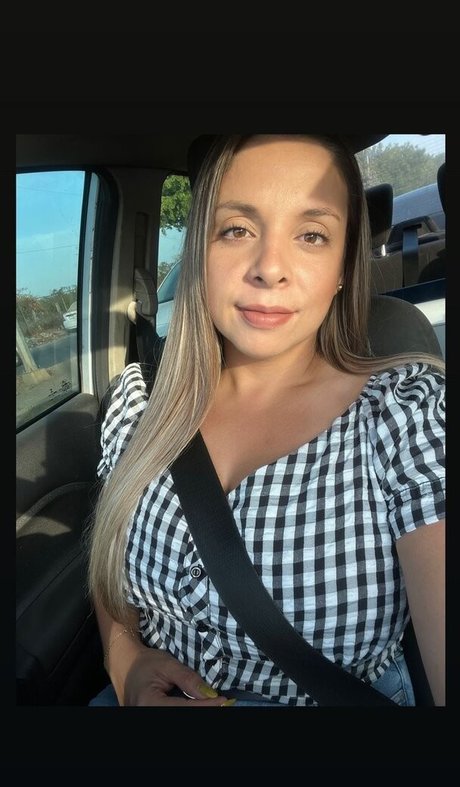 Lucero HD女優 写真