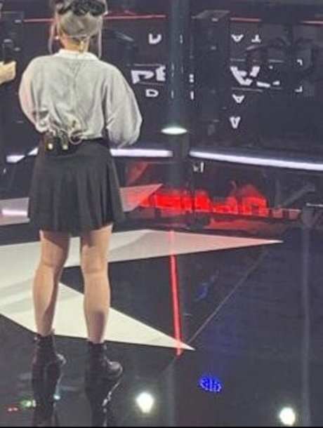 Yinsu Collins スター 写真