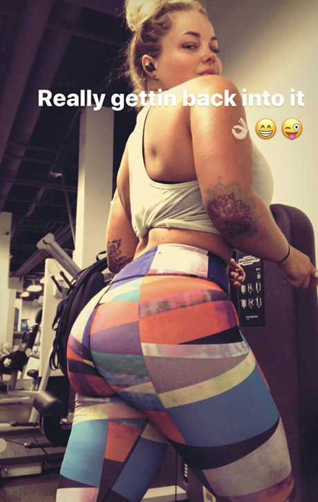 thecurvyqueen01 スターセックス 写真