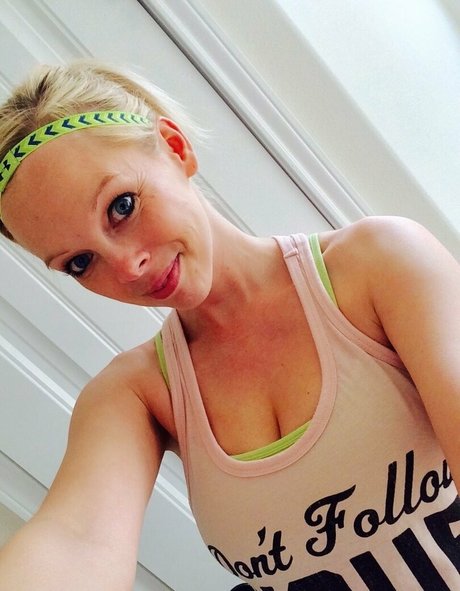 黒檀ペッギングオンリーファンズ えろ 写真