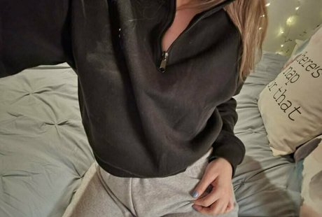 かわいいアナルオンリーファンズ ホットセクシー 写真