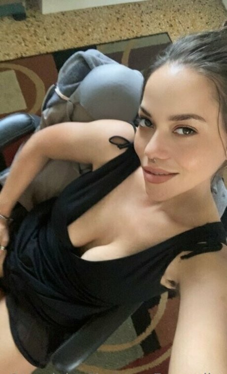 金髪の顔射オンリーファンズ 無料セックス 写真