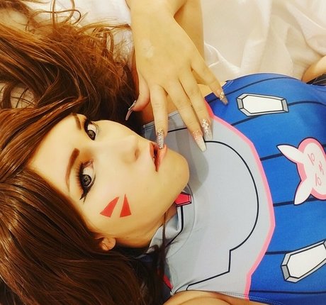 milahromanov アート女優 画像