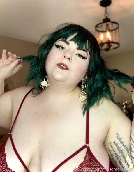 小さいチンポのシーメールオンリーファンズ ヌード 画像