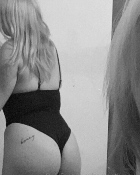 samantha ray 素敵なポルノスター 画像