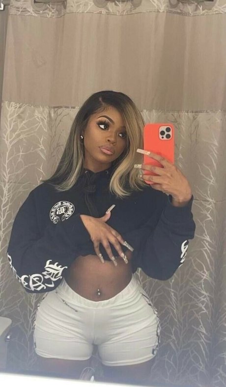 Thegirljt セクシーなポルノスター 写真