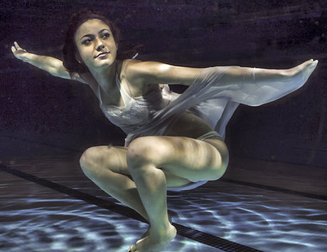 切断者オンリーファンズ アートポルノ 写真