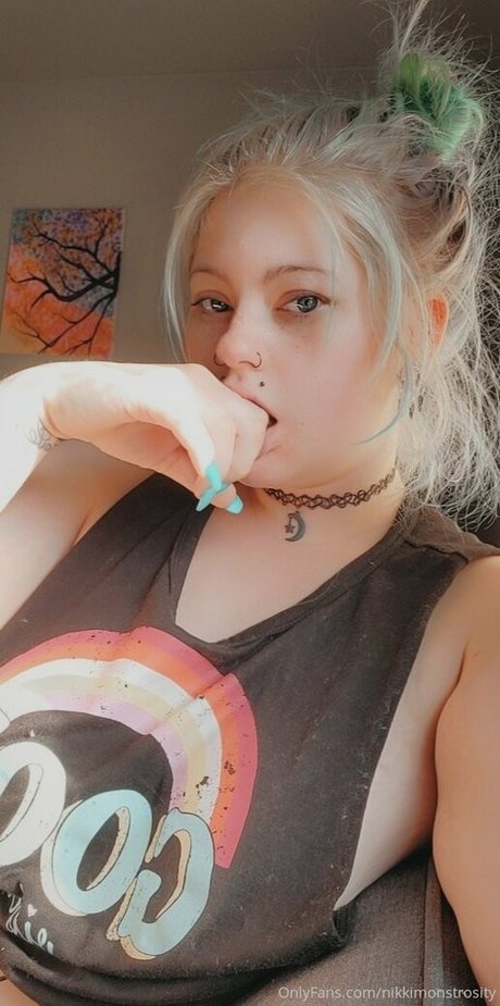 nikkimonstrosity ヌードスター ギャラリー