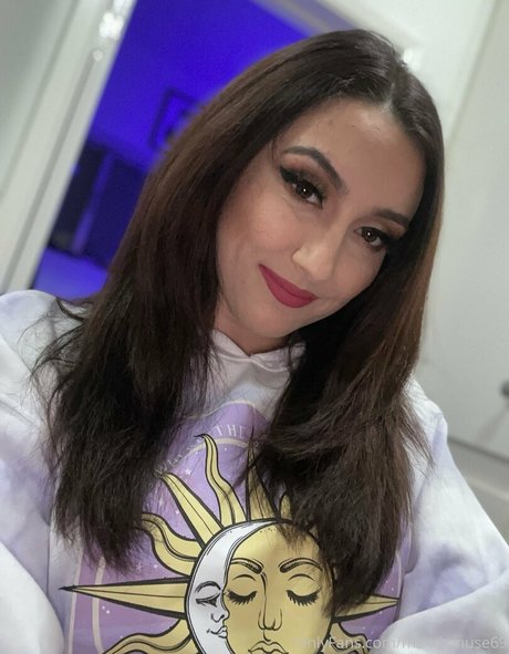 肉厚熟女オンリーファンズ 無料セックス 写真