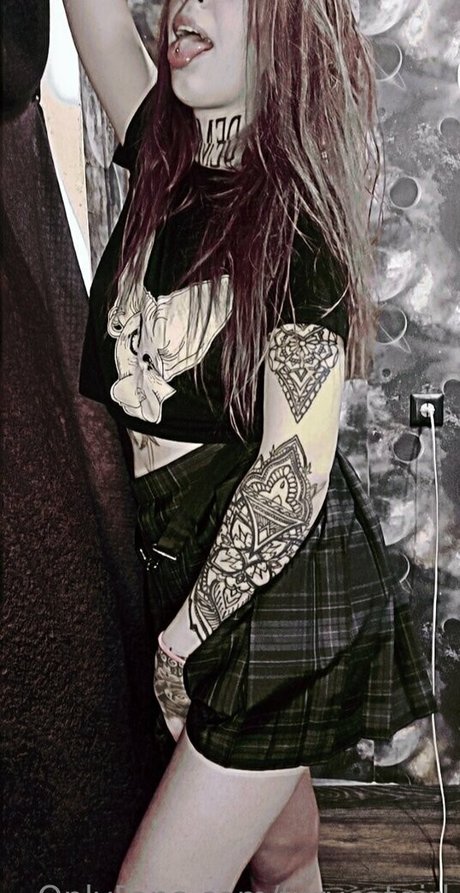 巨乳アマチュアオンリーファンズ ポルノ 画像