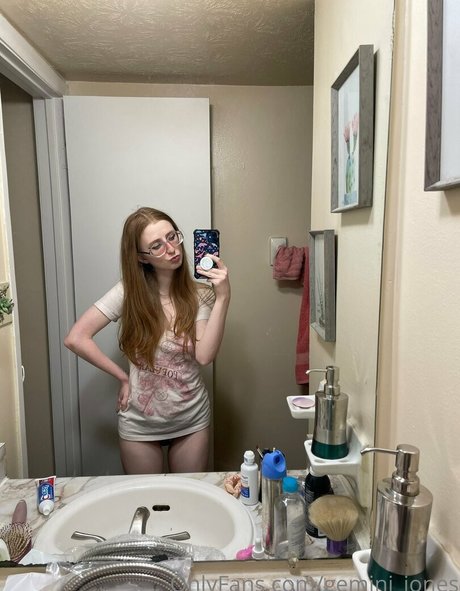 gemini jones ポルノスター 裸 写真