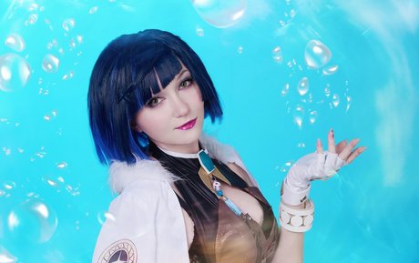 巨乳カップルオンリーファンズ ホットセクシー 画像