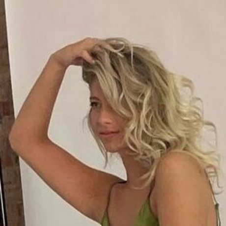 Mack Ryder 美しいモデル 写真