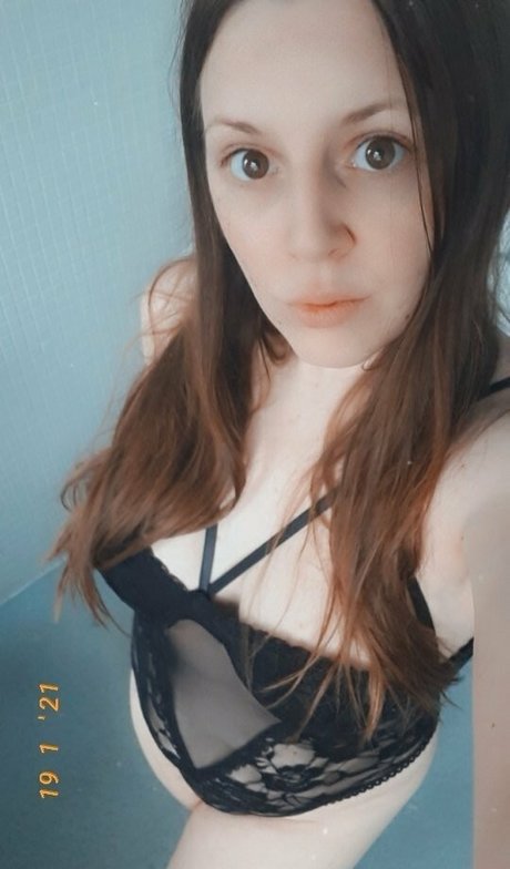 妊娠中のオンリーファンズ 美しい裸 ギャラリー