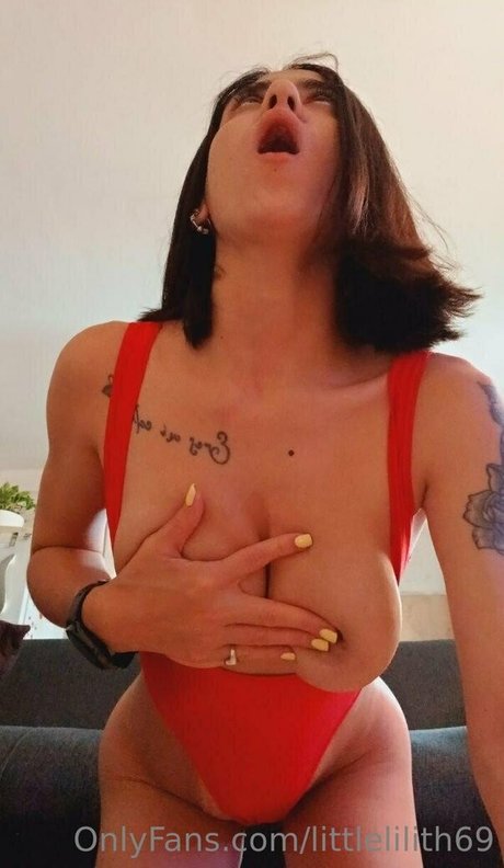 littlelilith69 ポルノスター 高品質 画像