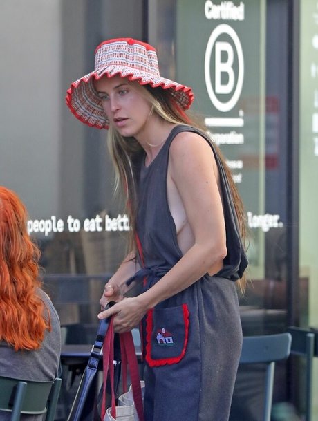 ヌード熟女オンリーファンズ 美しい ギャラリー