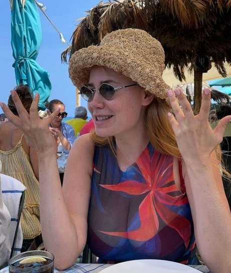 Palina Rojinski 無料のポルノスター アーカイブ