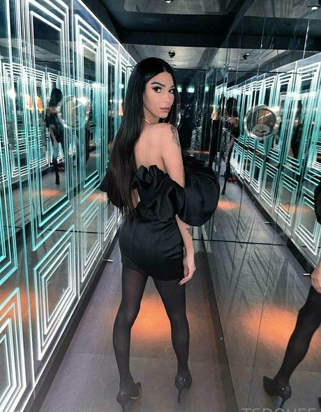 tsdouee ofc 可愛いモデル ギャラリー