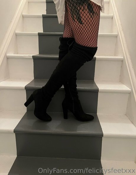 熟女オンリーファンズ トップ 写真