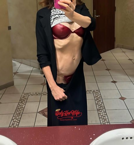 holyhotwife エロティックなスター アーカイブ