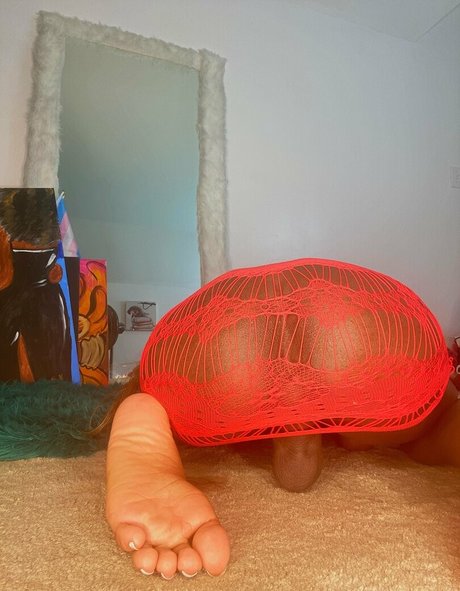 エボニートップオンリーファン エロ 画像