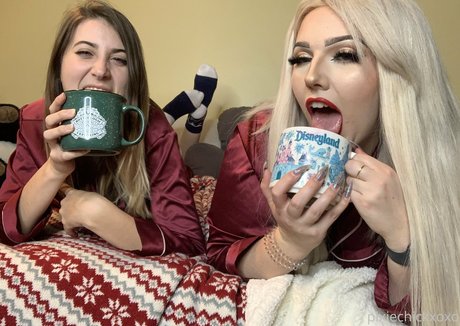 pixiechickxoxo エロティックモデル アーカイブ