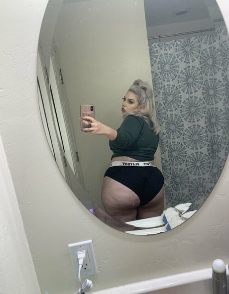 カーリーエボニーオンリーファンズ 無料アダルト 写真