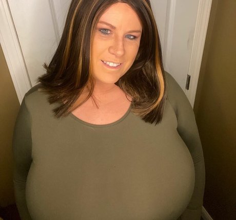 ビキニプリンセスオンリーファンズ ホットxxx ギャラリー