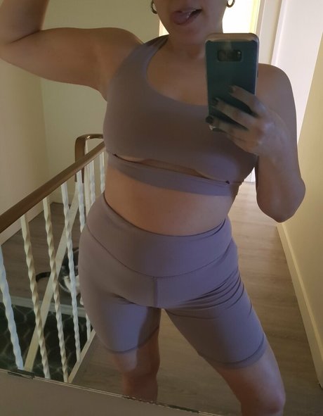 熟女の手コキオンリーファンズ ホットセクシー 画像