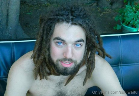 sukiwaifu ポルノスター 可愛い 写真