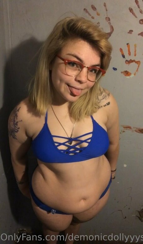 エモな痴女オンリーファンズ 無料 画像