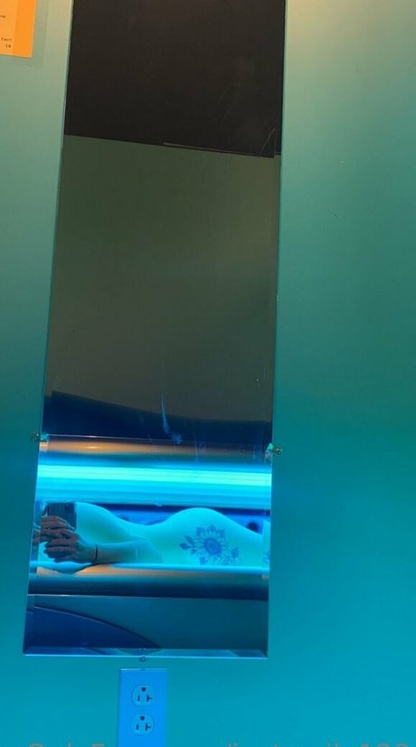 ナースオンリーファンズ 無料 写真