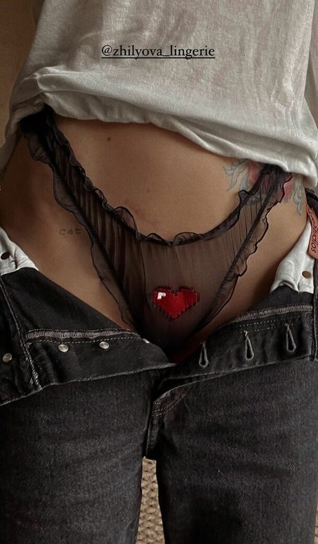 Maria Skorchenko アートポルノスター アーカイブ