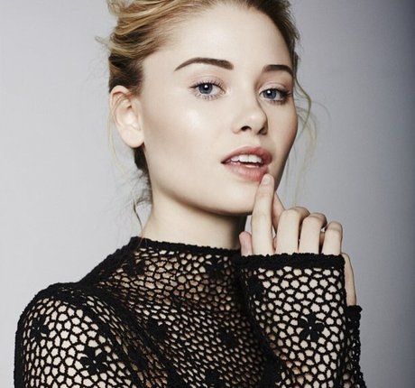 Virginia Gardner かわいいスター 写真