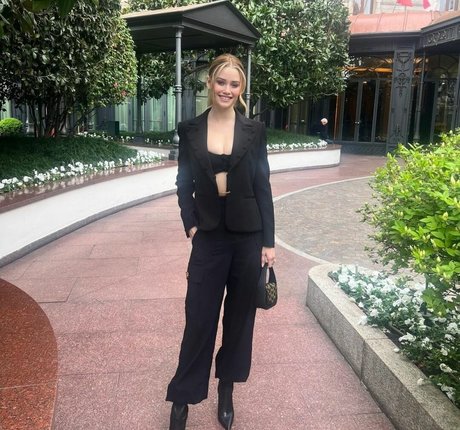 アナルxxx オンリーファンズ 可愛い 画像