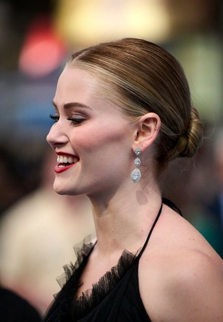 Virginia Gardner HDポルノスター 写真