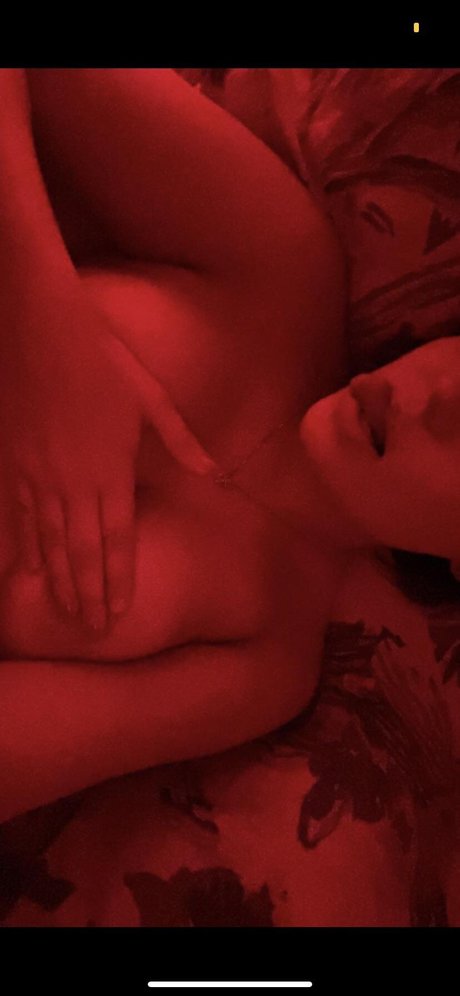 Katie Pego ヌードモデル ギャラリー