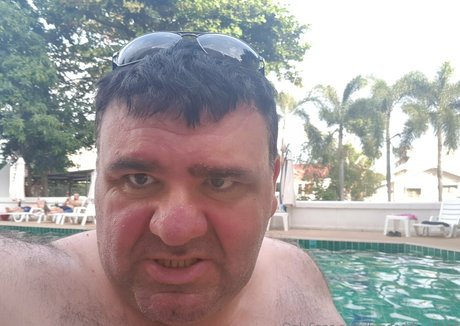 ベビーシッターオンリーファンズ xxx 写真