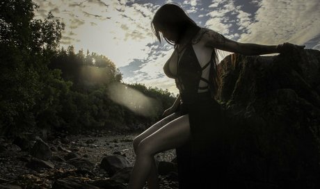 フィットネスコーチオンリーファンズ セックス 写真