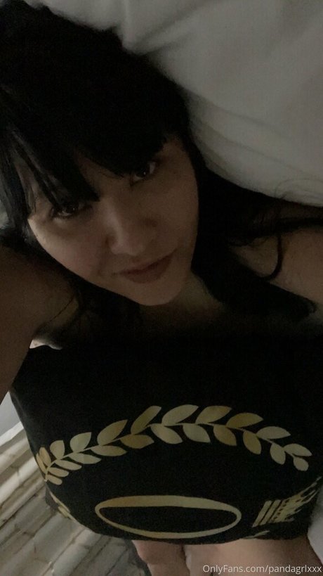 pandagrlxxx 美しい女優 写真