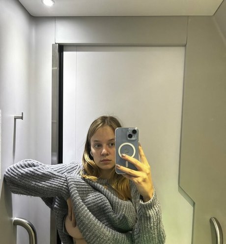 ワックスオンリーファン 美しい裸 写真