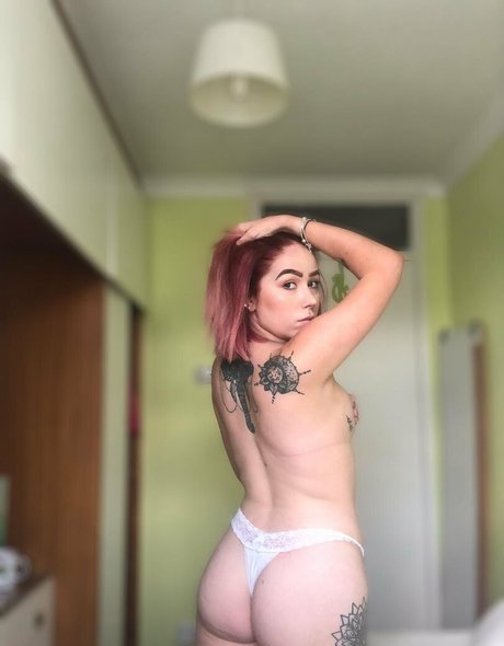 Tia Harmony エロティック女優 写真