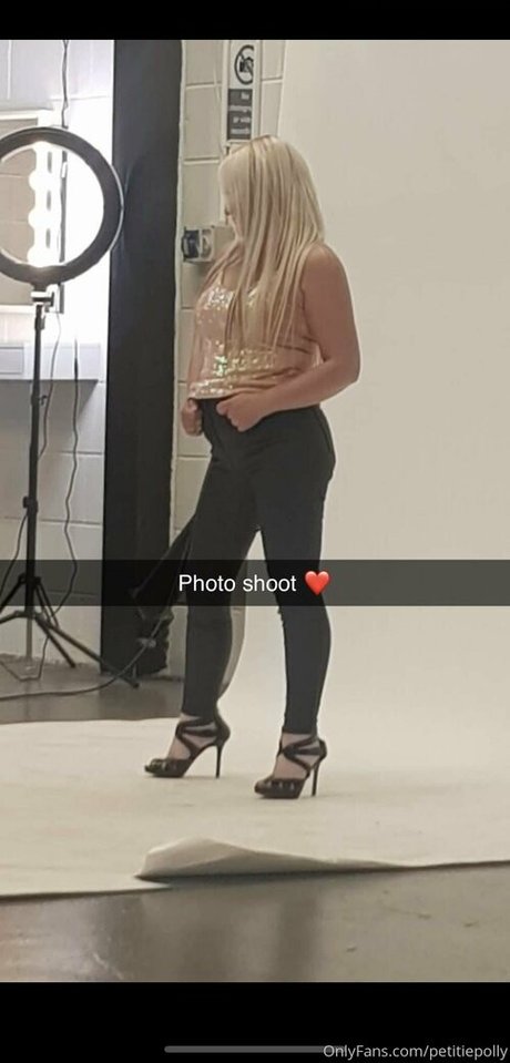 金髪のホットな妻オンリーファンズ トップ 写真