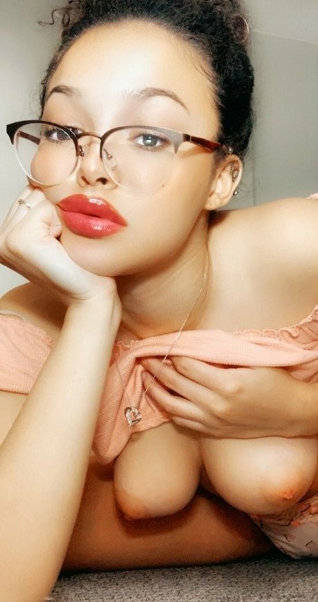 AmberXXX 完璧なスター 写真