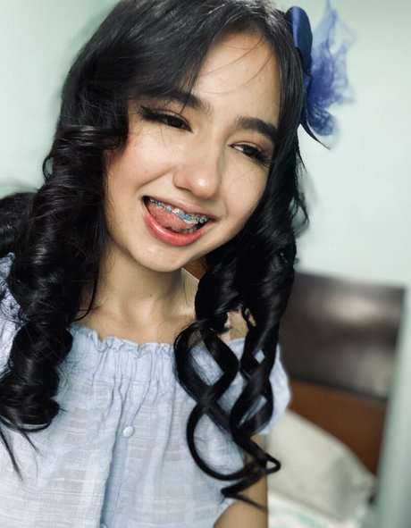 ooficialanie 独占女優 アーカイブ