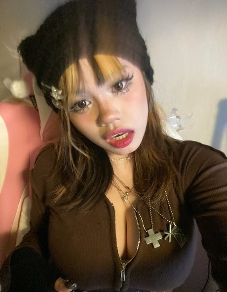 iadivinecomedie ホット女優 写真